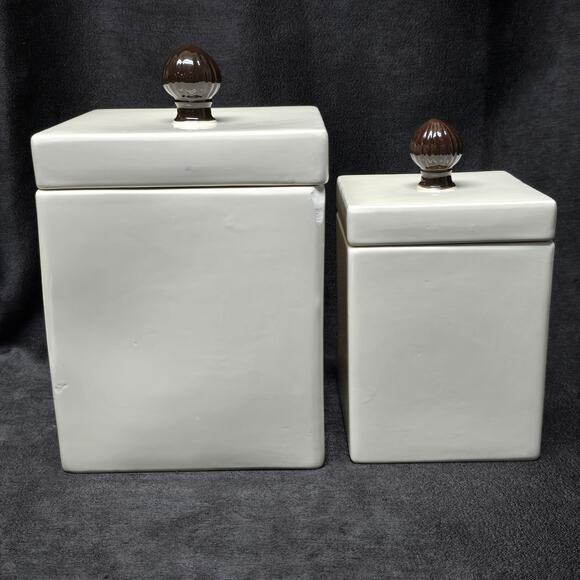 Home Essentials Danbury Collection White Ceramic Square Canister Set - Picture 4 of 16